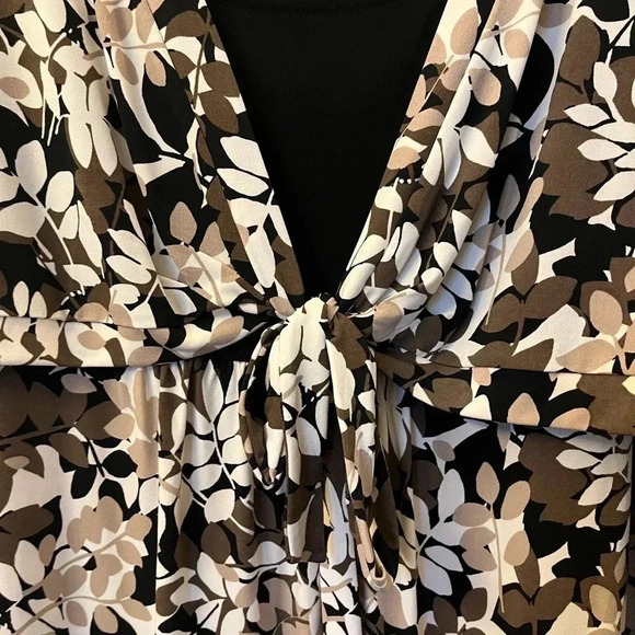 NWOT, Apt 9 Women’s Tie Front Stretch Dress Size 2X - Picture 2 of 5